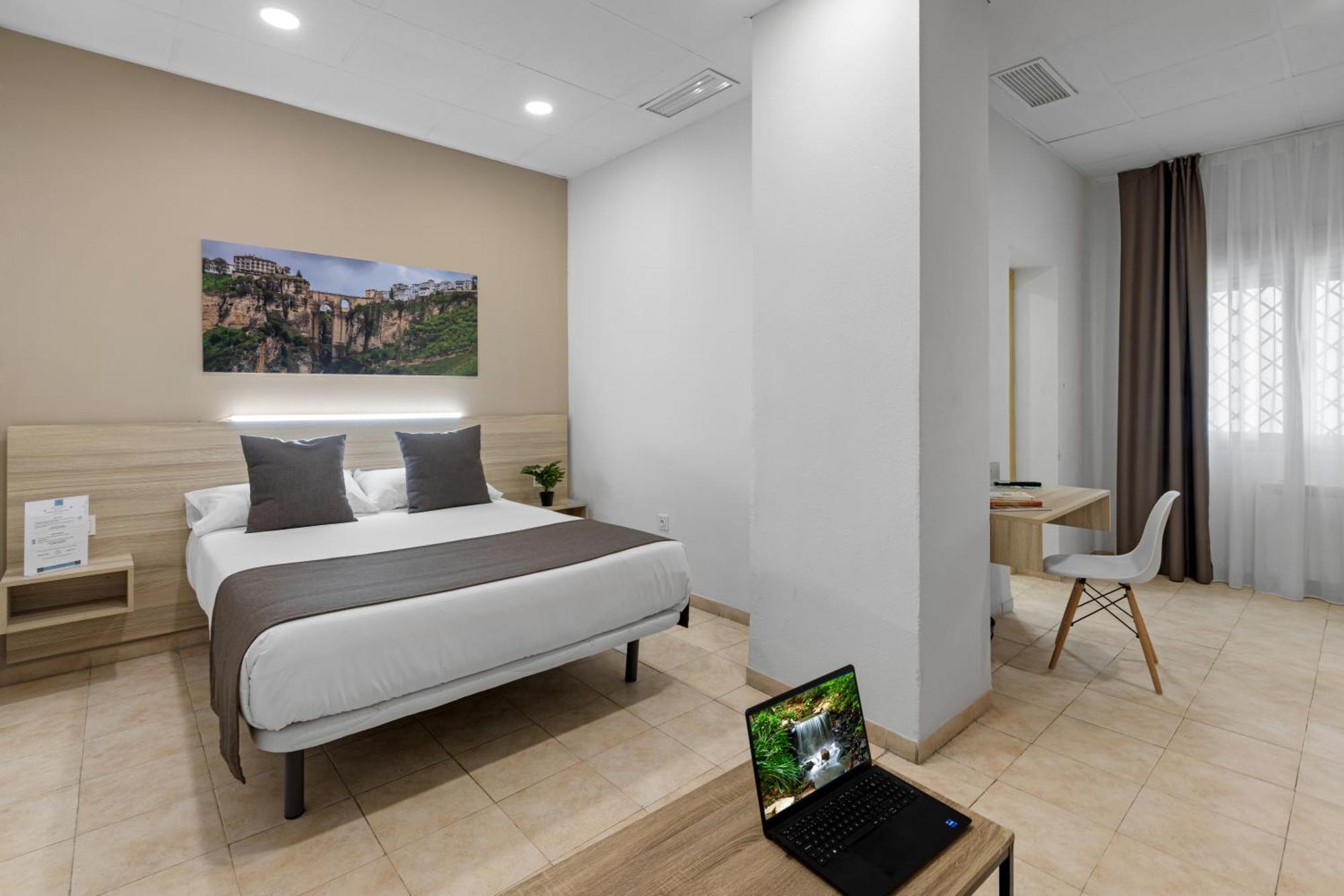 Vas Malaga Ciudad Hotel Buitenkant foto